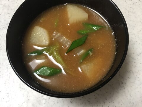 みそ汁☆山芋と白菜